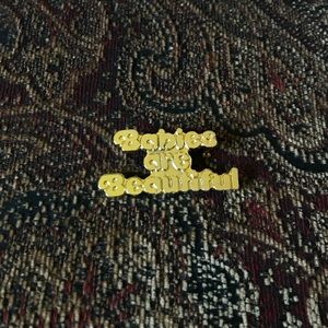 VINTAGE BEAUTIFUL BABY PIN